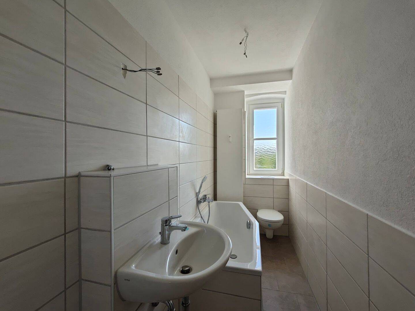 DREI ZIMMER suchen NEUEN MIETER