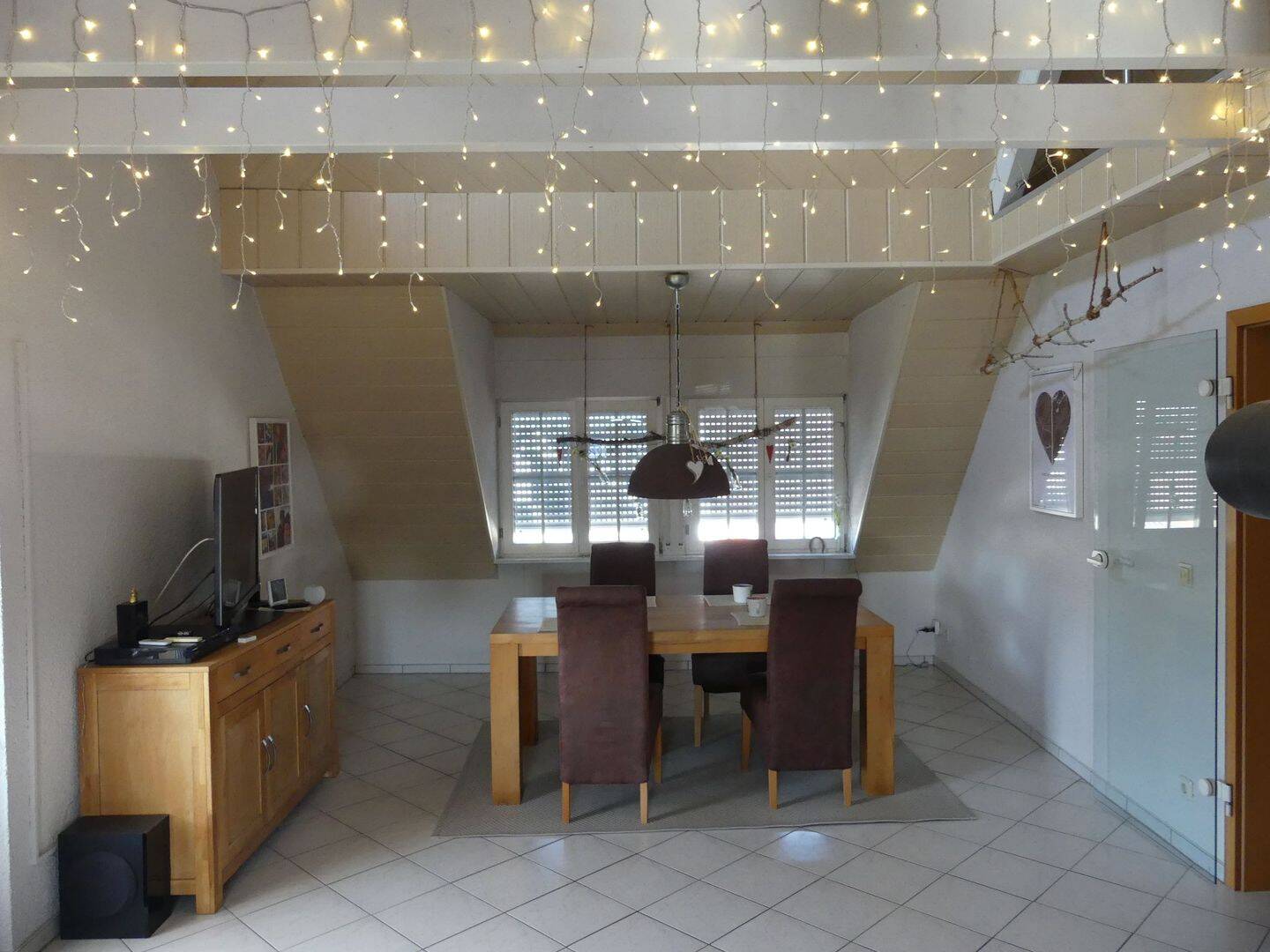 Charmante 5-6 Zimmer Maisonette mit besonderem Wohnambiente, 76474 Au am Rhein