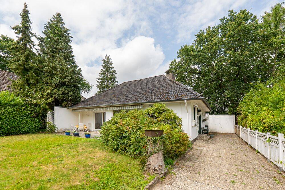 Charmanter Winkelbungalow in ruhiger Sackgassenlage von Reinbek, 21465 Reinbek