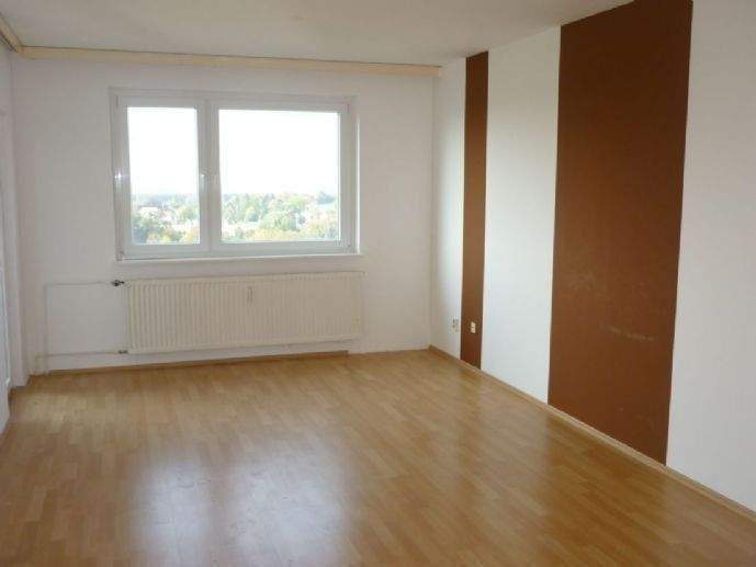 Uetersen Zentrum 3,5 Zimmer + Küche, Wannenbad, Balkon, Aufzug, Stellplatz, 25436 Uetersen