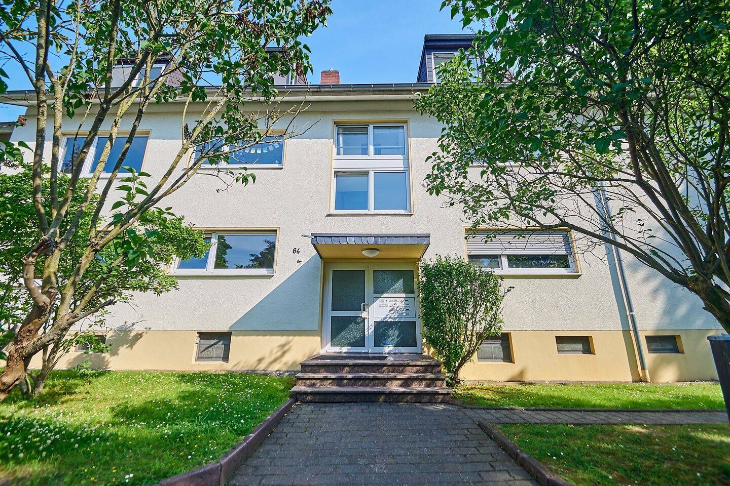 Zwei-Zimmer-Wohnung mit Terrasse!, 53225 Bonn (Beuel Geislar Schwarzrheindorf Vilich Vilich-Rheindorf)