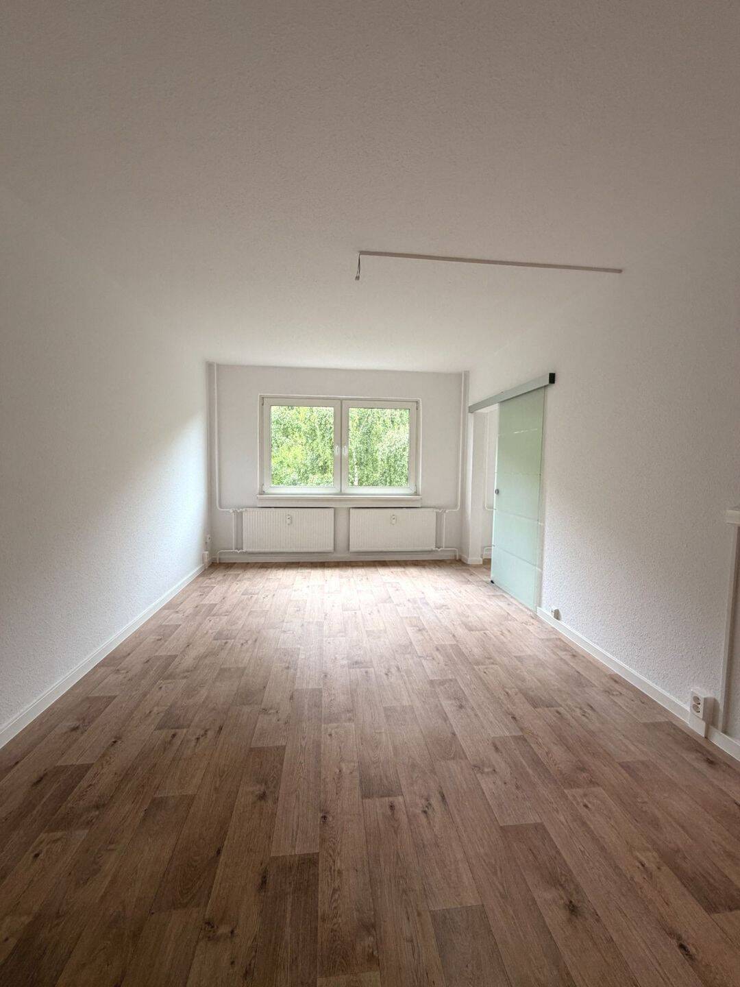 Helle 1-Zimmer-Wohnung in Schwerin, 19063 Schwerin (Großer Dreesch Mueß Mueßer Holz Neu Zippendorf Zippendorf)