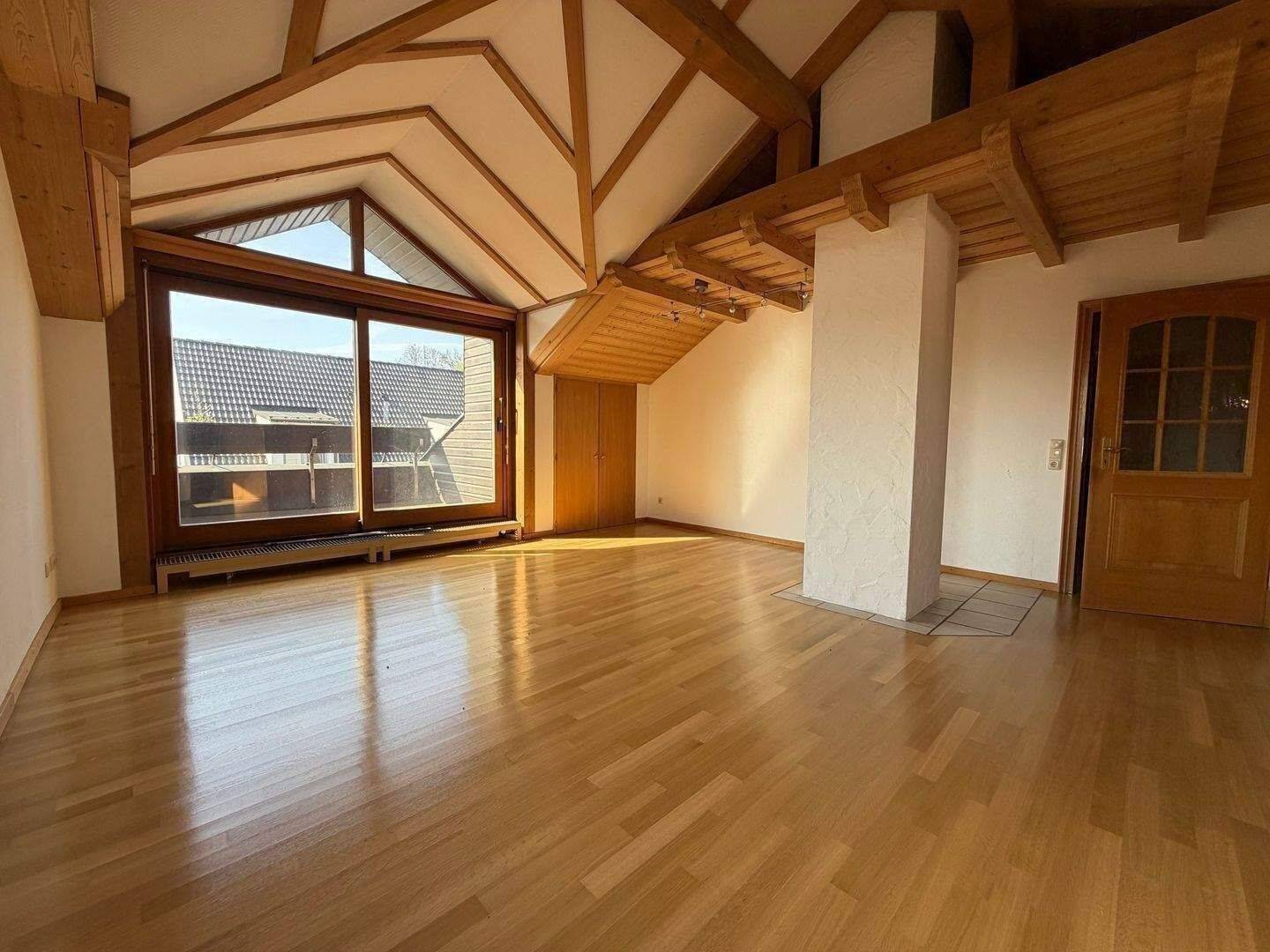 Sonnige und ruhige 3 Raum Wohnung mit charmanter Süd-Terrasse, 80935 München (Feldmoching-Hasenbergl Milbertshofen-Am Hart)