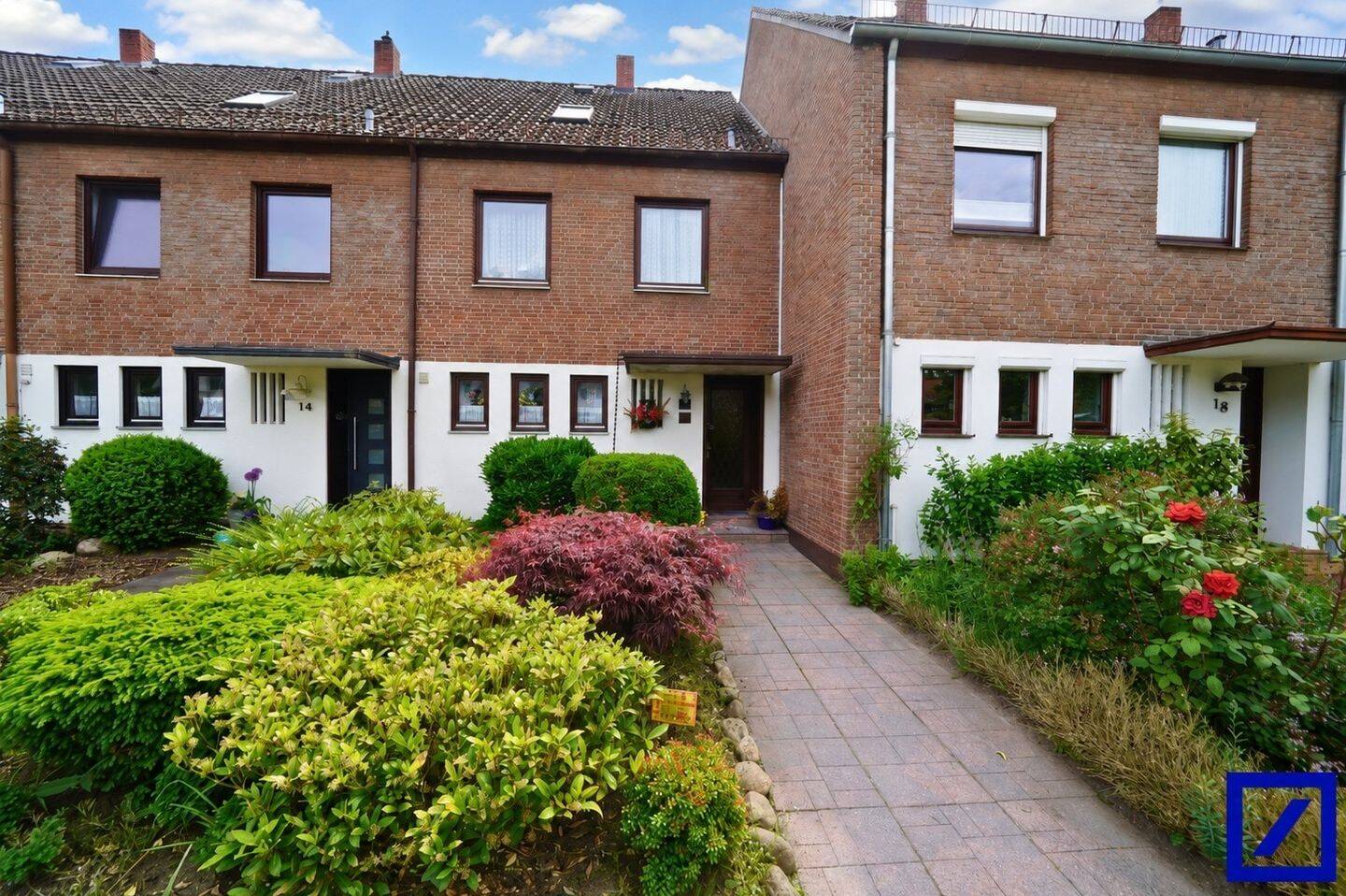 Charmantes Reihenmittelhaus mit Garage und Garten in Bremen-Nord Vegesack, 28755 Bremen (Aumund-Hammersbeck Blumenthal Fähr-Lobbendorf Vegesack)