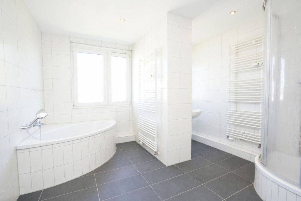 Großer Balkon / 2 Bäder, 9127 Chemnitz