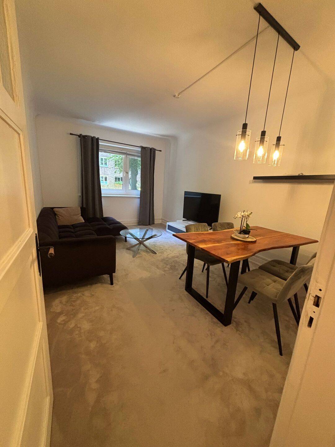 Winterhude: schöne möblierte Wohnung, 22303 Hamburg (Hamburg-Nord Barmbek-Nord Winterhude)