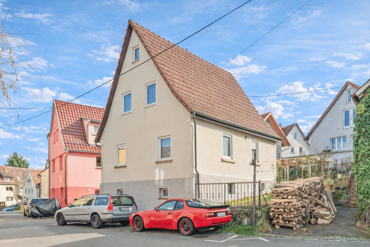 EFH mit Terrasse, kleinem Garten & Gestaltungspotenzial, 70599 Stuttgart