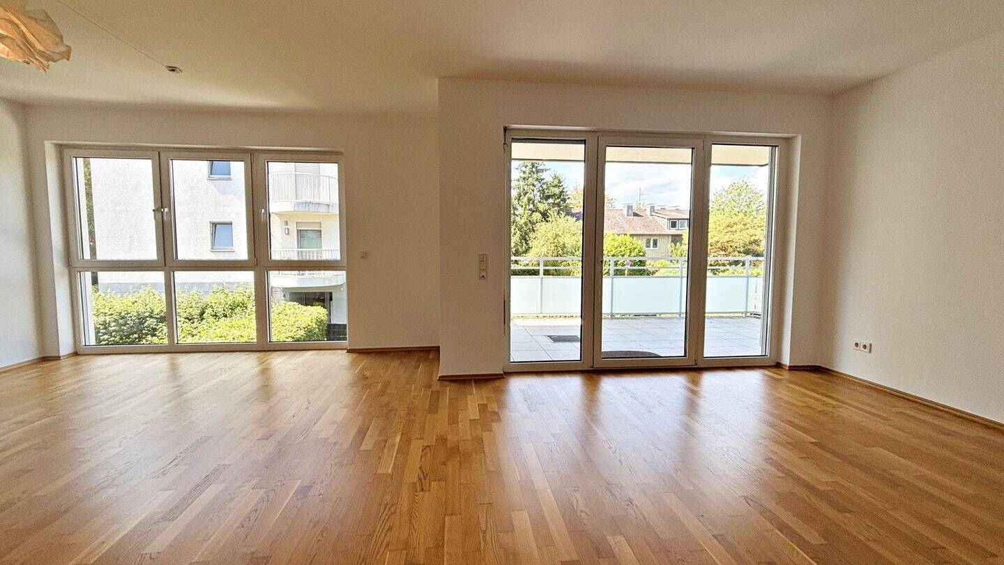 Großzügige 3 Zi.-Whg. mit hochwertiger EBK und sonnigem Balkon in Einbrungen, 40489 Düsseldorf (Angermund Kaiserswerth Kalkum Lohausen Wittlaer)