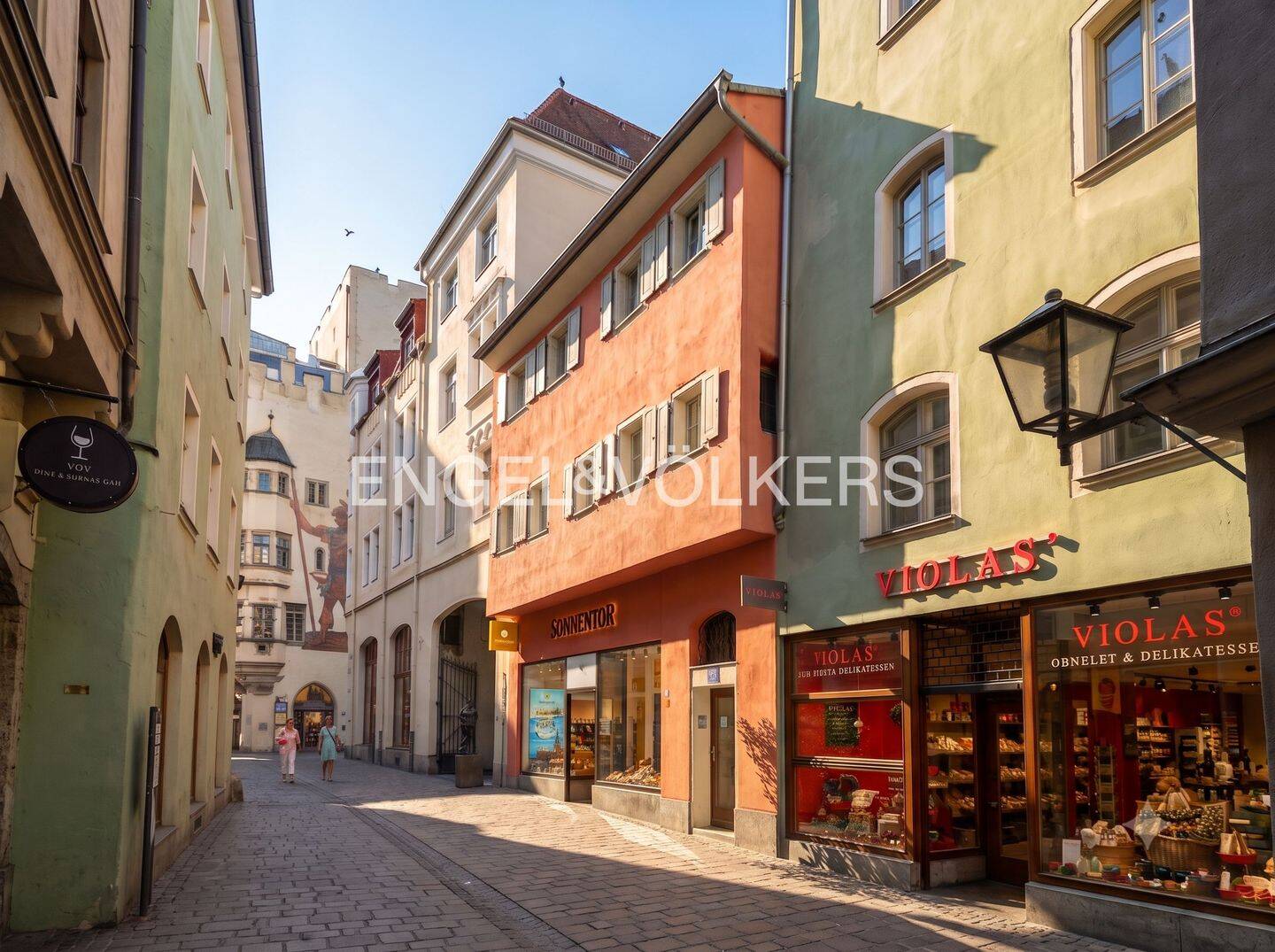 Stilvolles Altstadtwohnen im Erstbezug – exklusive 2-Zimmer-Wohnung mit historischem Charakter, 93047 Regensburg (Innenstadt Kasernenviertel Ostenviertel Westenviertel)