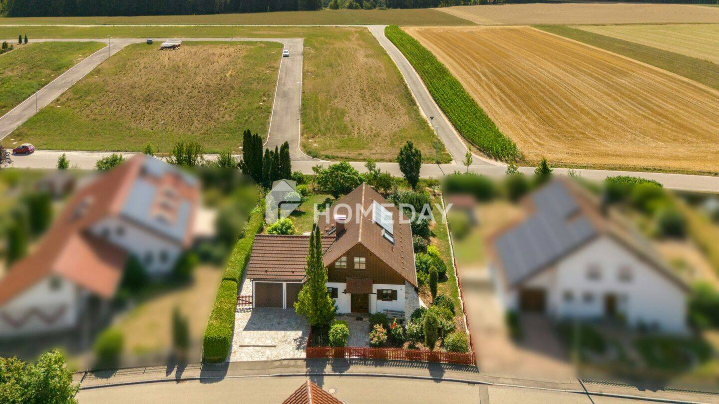 Gepflegtes Einfamilienhaus mit saniertem Bad, Solarthermie, Doppelgarage & großem Grundstück, 86488 Breitenthal