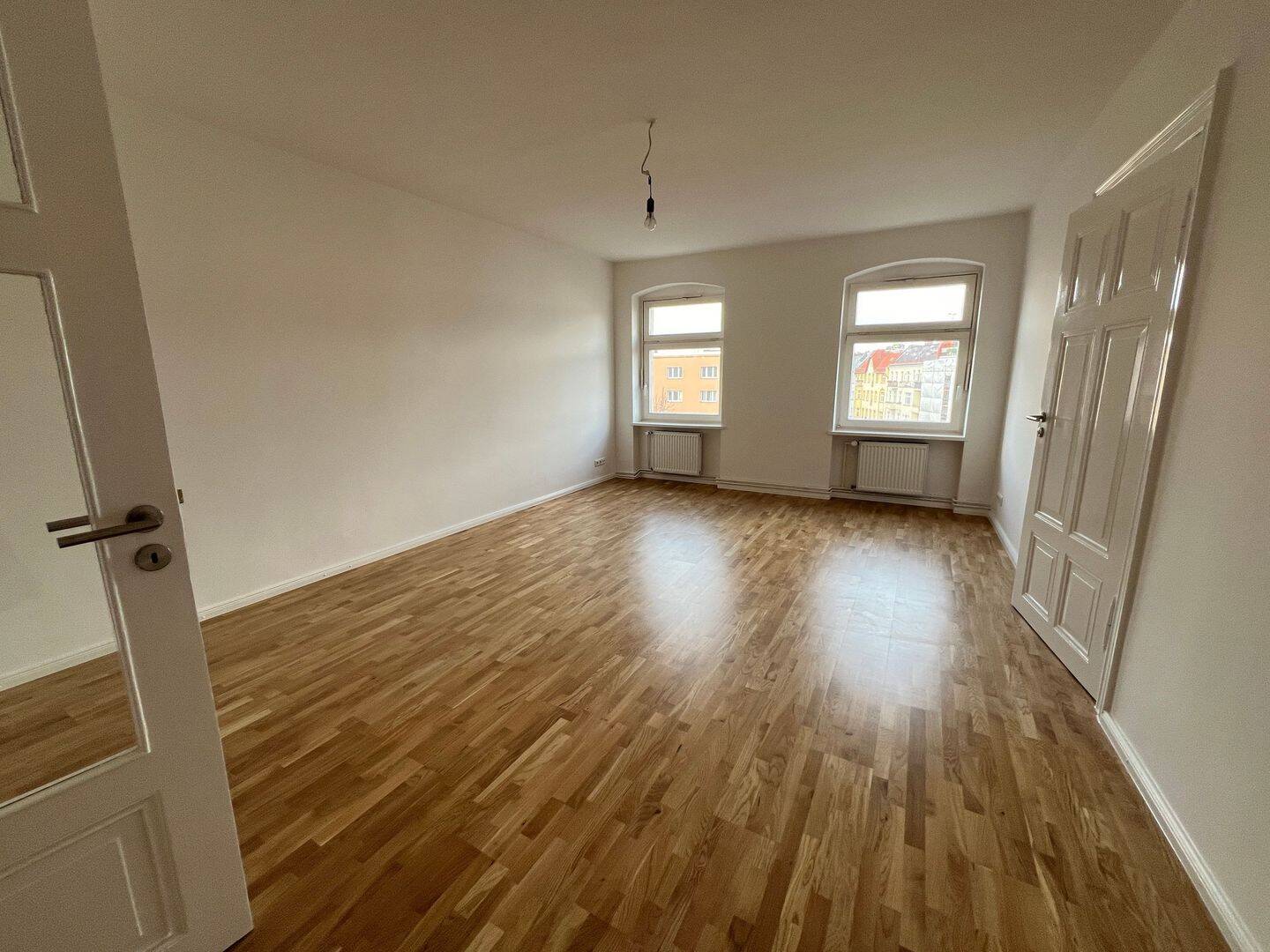 4-Zimmerwohnung auf der Schönhauser Allee zur teilgewerblichen Nutzung!, 10437 Berlin (Pankow Prenzlauer Berg)