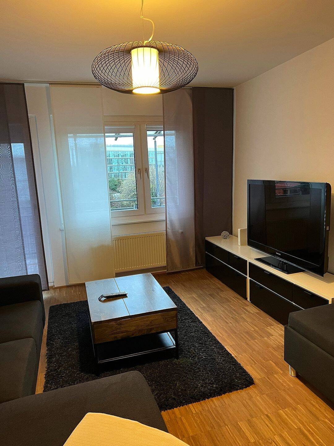Hafen: moderne 3-Zimmer-Wohnung mit Balkon, 40219 Düsseldorf (Hafen Unterbilk)