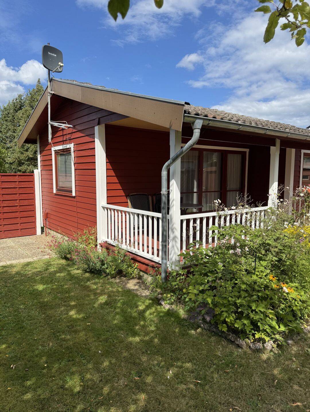 Wellenrauschen inklusive – Gepflegtes Ferienhaus fußläufig zur Ostsee, 24257 Hohenfelde