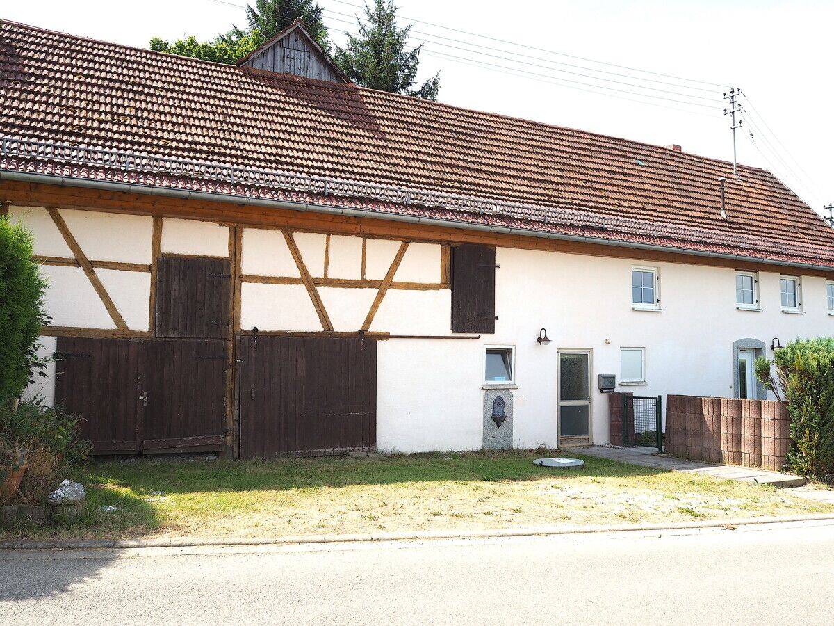 Für Sie renoviert: Landhaus mit viel Platz für Ihre Hobbies in ruhiger Lage, 86498 Kettershausen