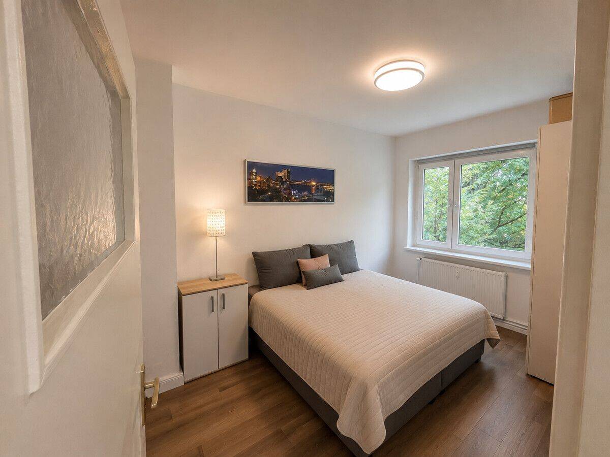 *ohne Käuferprovision* Bezugsfreie 1-Zimmer-Wohnung mit Wohnküche am Osterbekkanal