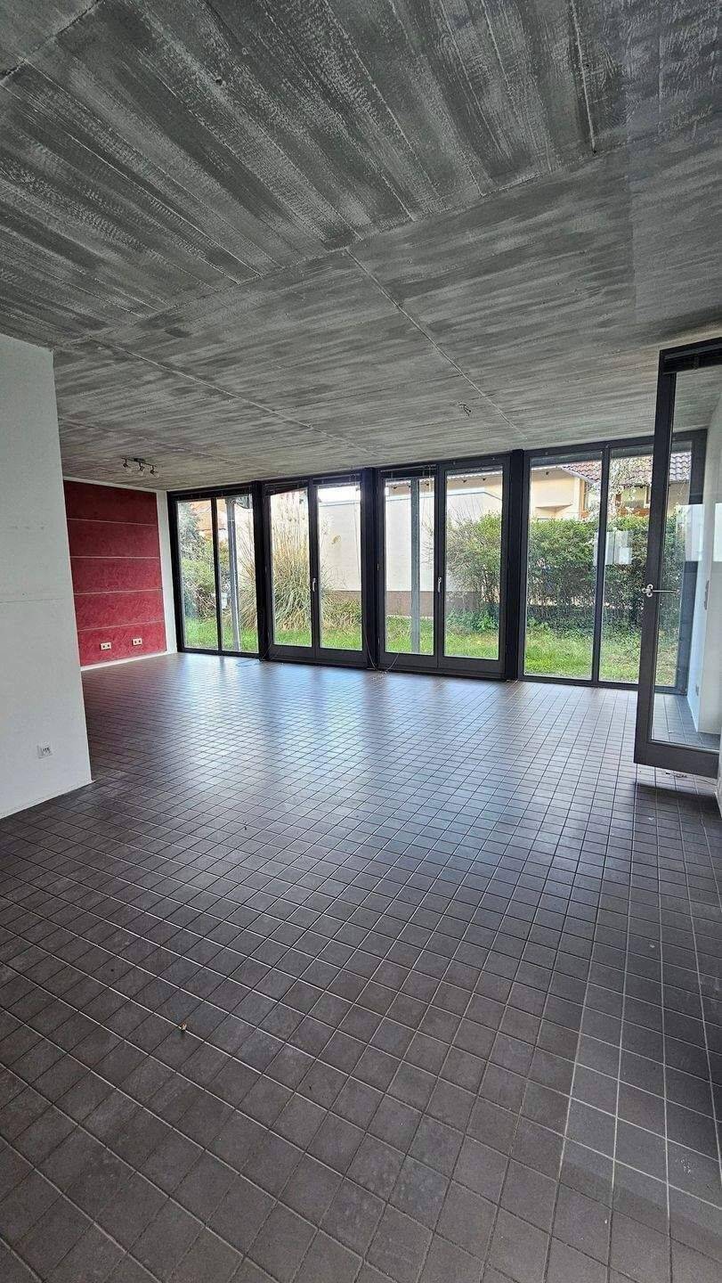 Lichtdurchflutete Erdgeschosswohnung mit großem Gartenanteil in ruhiger, gesucher Lage !, 67157 Wachenheim an der Weinstraße