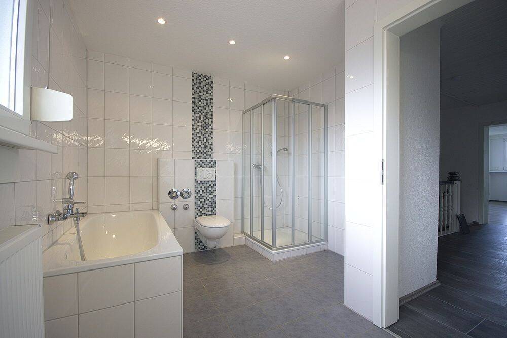 Haus im Haus – Großzügiges Wohnen auf der Ruhrhalbinsel, 45289 Essen (Burgaltendorf)
