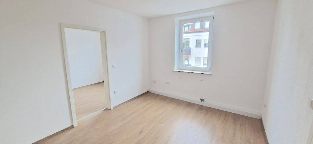 Landshut Nikola – 2-Zimmer-Eigentumswohnung, 2. OG, Stellplatz – saniert, modernisiert, zentrumsnah!, 84034 Landshut (Münchnerau Nikola West)
