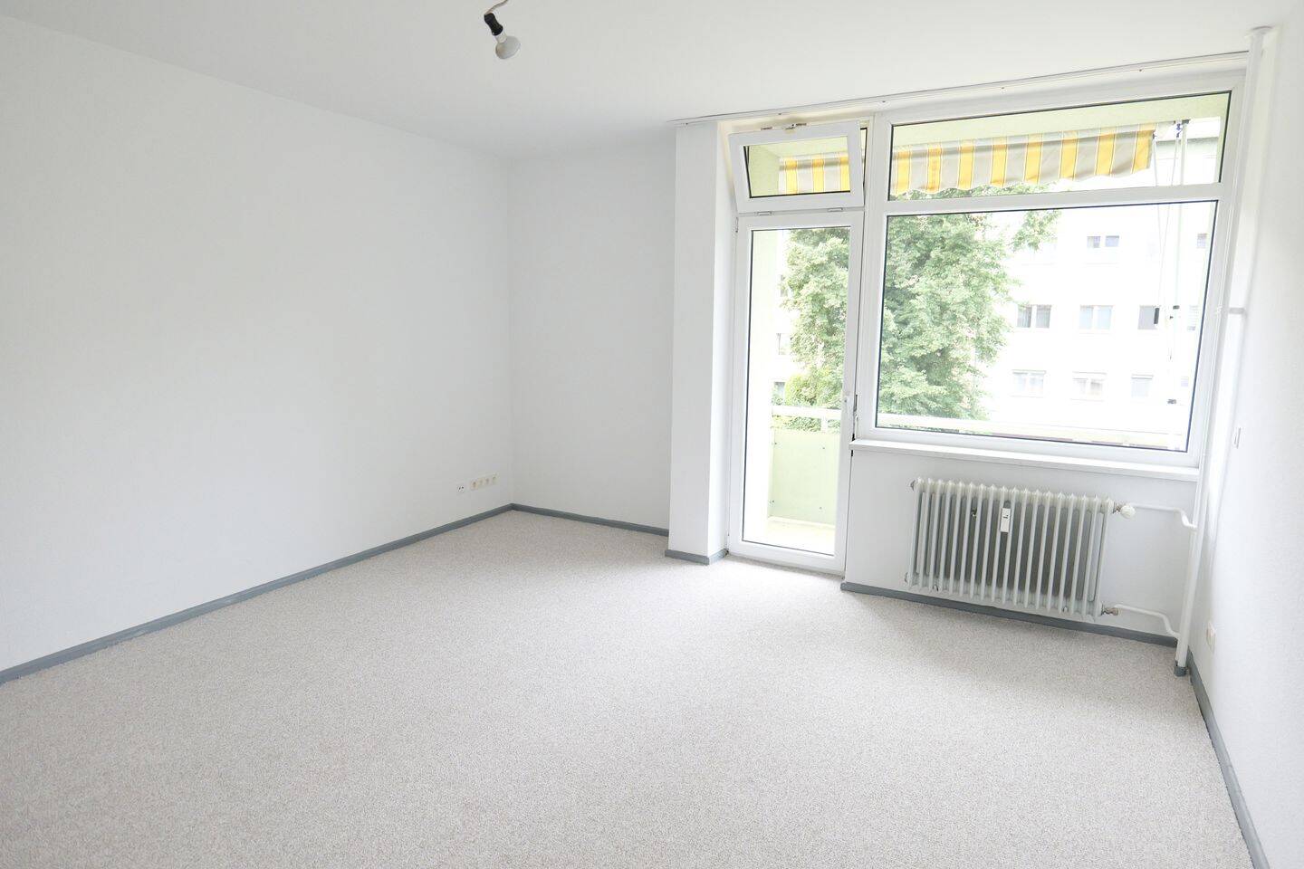 Helle Eigentumswohnung in gepflegter Wohnanlage von Berlin-Lankwitz, 12247 Berlin (Steglitz-Zehlendorf Lankwitz Steglitz)