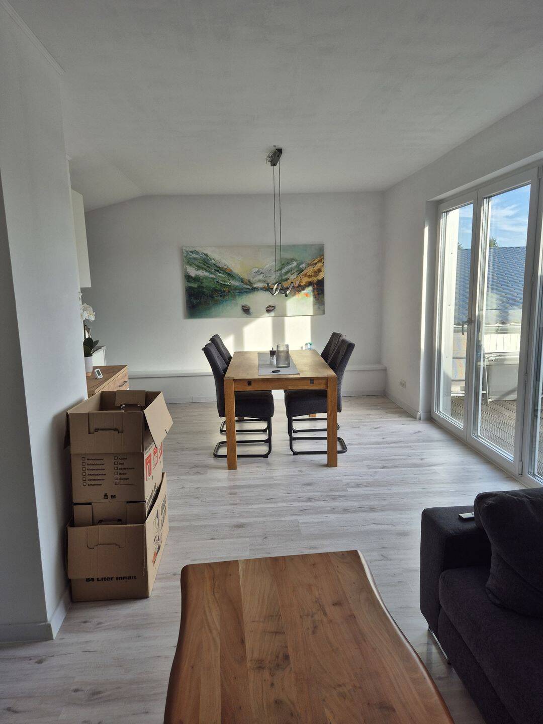 Helle 2-Zimmerwohnung mit großer Süd-Dachterrasse und Einbauküche, 24629 Kisdorf