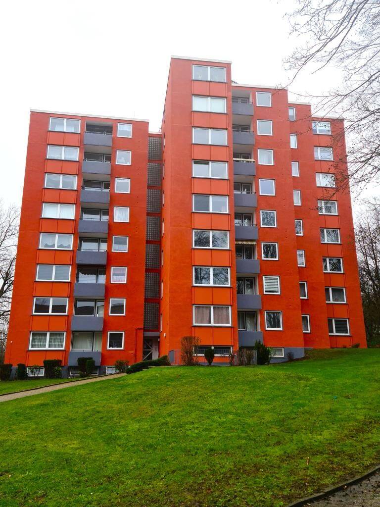 Starkes Angebot  jetzt sichern / Available Now  Arrange a Viewing Today!