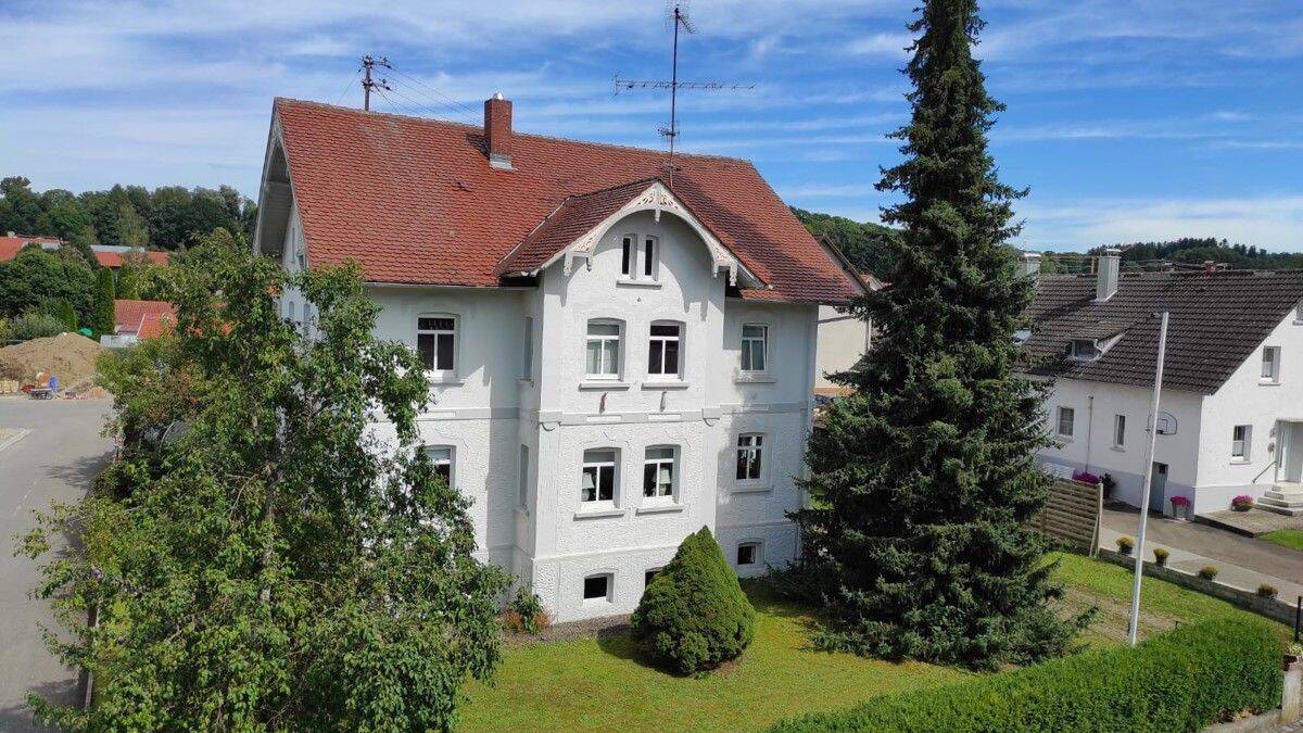 Charmantes Domizil: stilvoll renoviertes Schmuckstück mit zauberhaftem Garten., 88430 Rot an der Rot