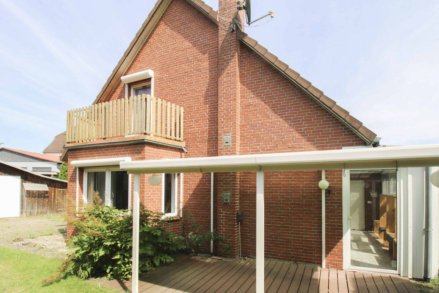 Gepflegtes 5-Zimmer-Einfamilienhaus mit Solarthermie, Garten & 4 Stellplätzen in Hambühren-Oldau, 29313 Hambühren