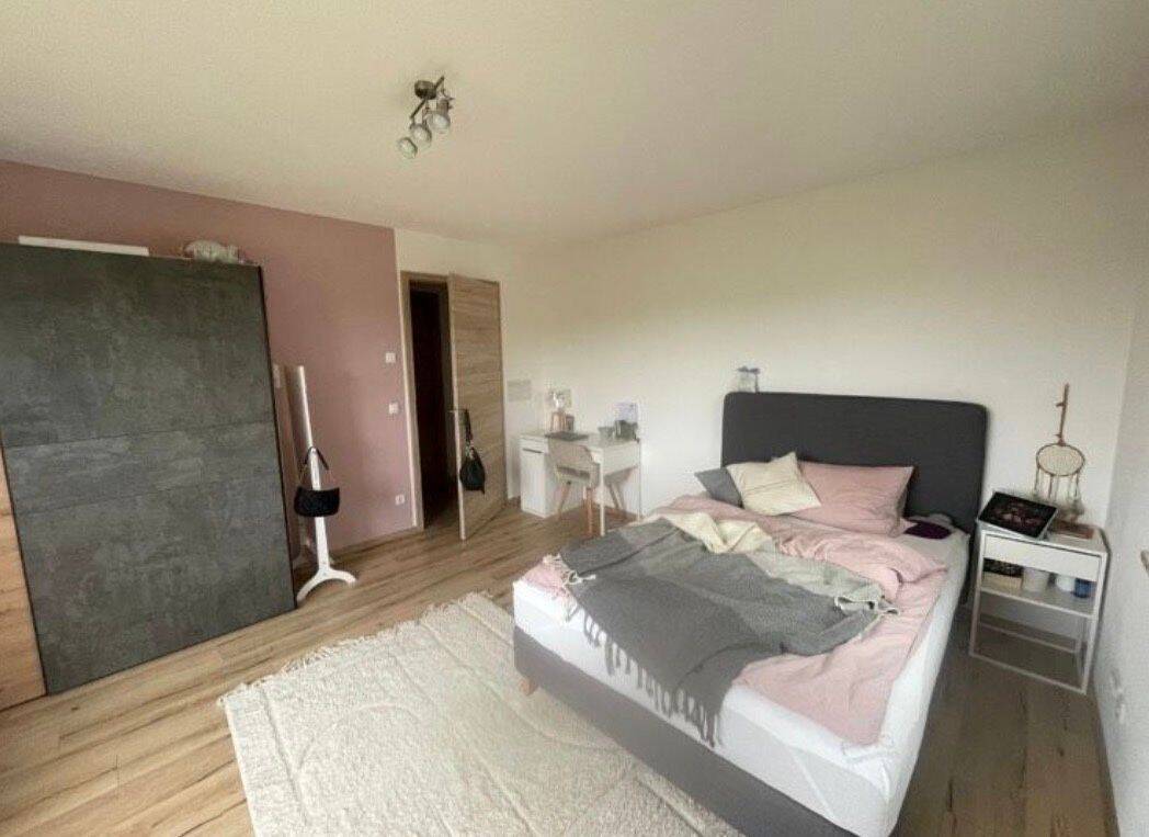 Schönes, möbliertes WG-Zimmer in ruhiger Lage – ab 01.09. frei., 85309 Pörnbach