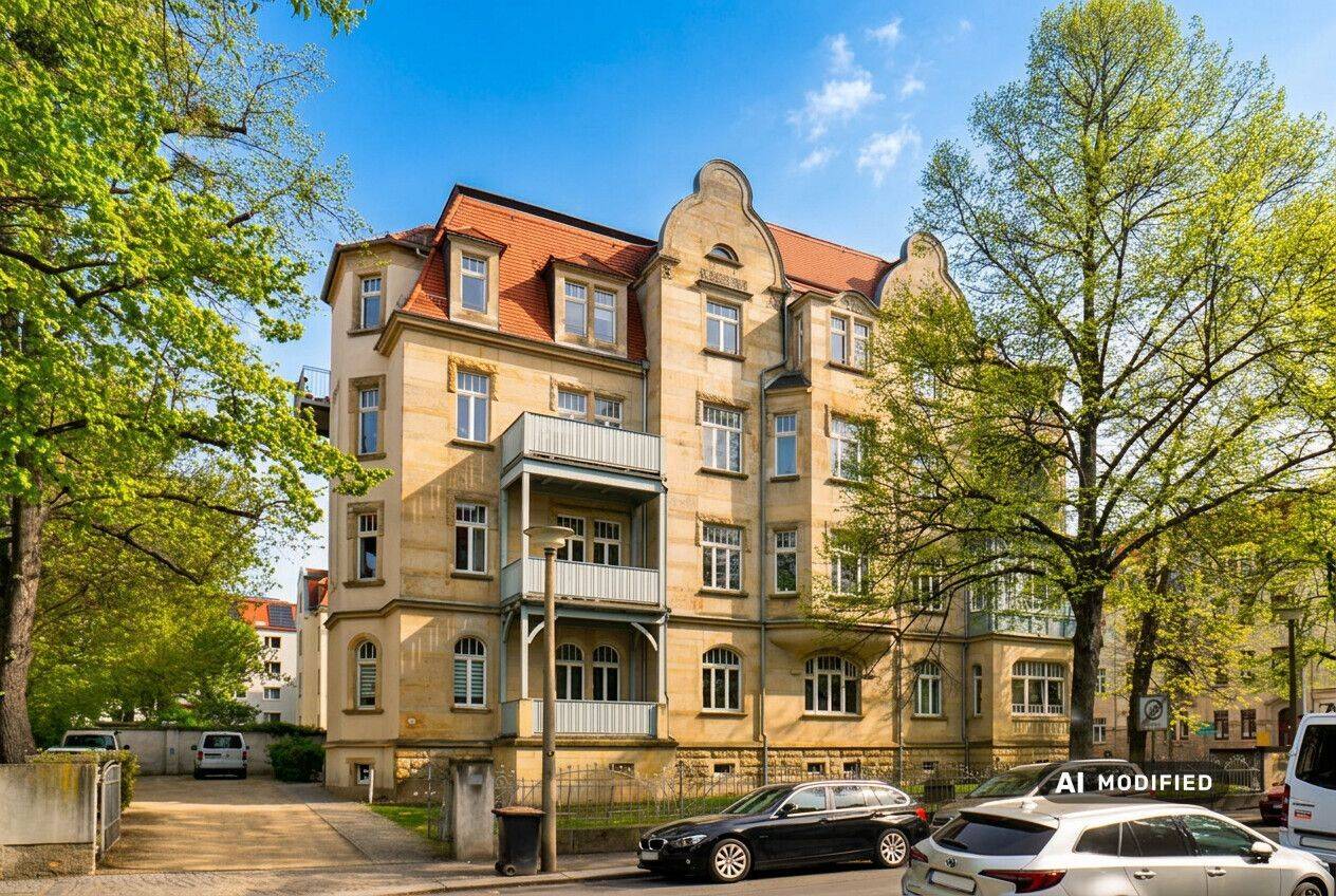 Exklusive 4-Zimmer-Wohnung mit 2 Balkonen! Bezugsfrei ab sofort!, 1069 Dresden