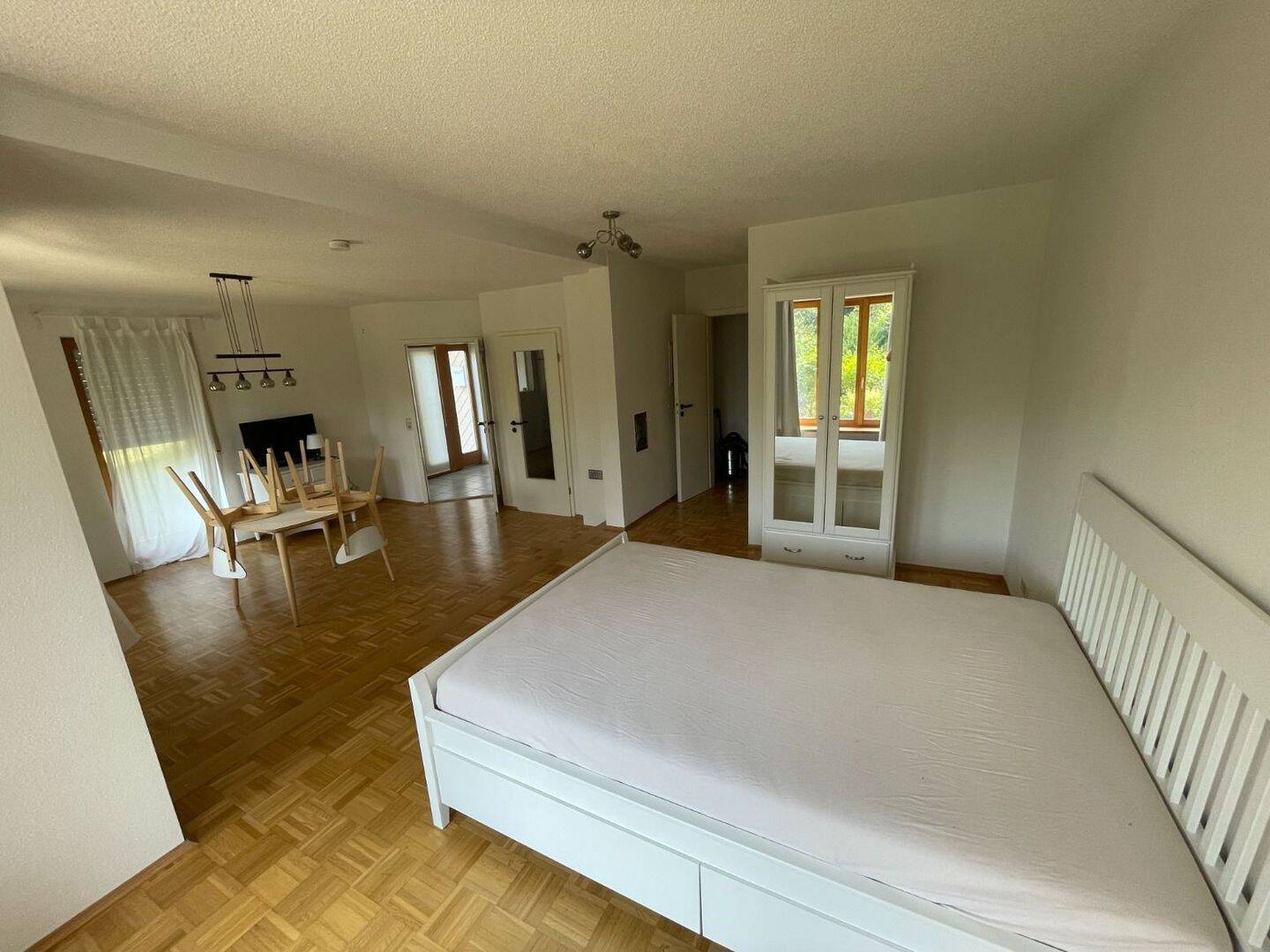 +++ Attraktive 1,5-Zimmer-Terrassenwohnung – teilmöbliert mit EBK & Garage +++, 78467 Konstanz