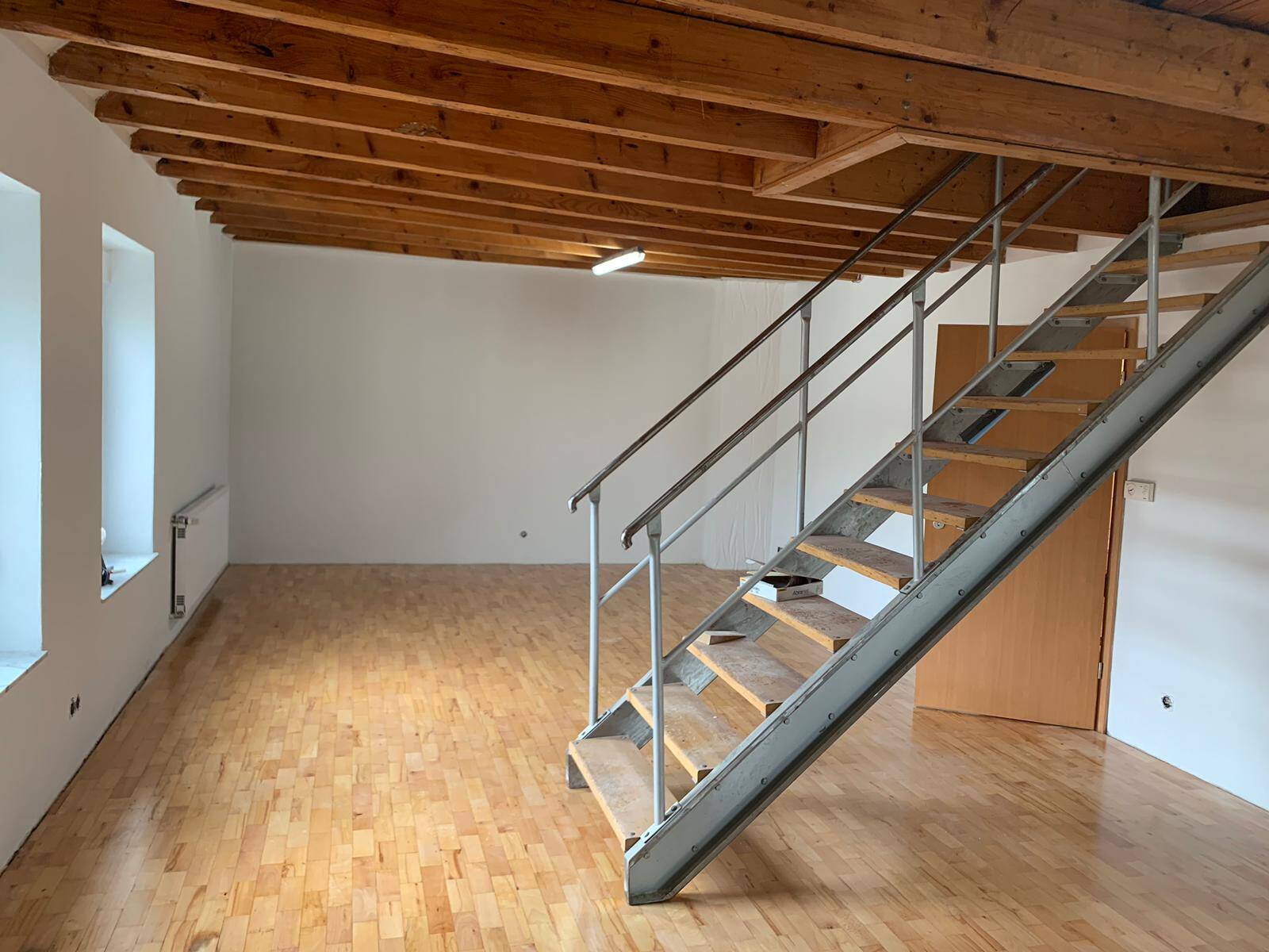 Großzügige 130 m² Maisonettewohnung mit Zimmern in zentraler Lage von Püttlingen, 66346 Püttlingen