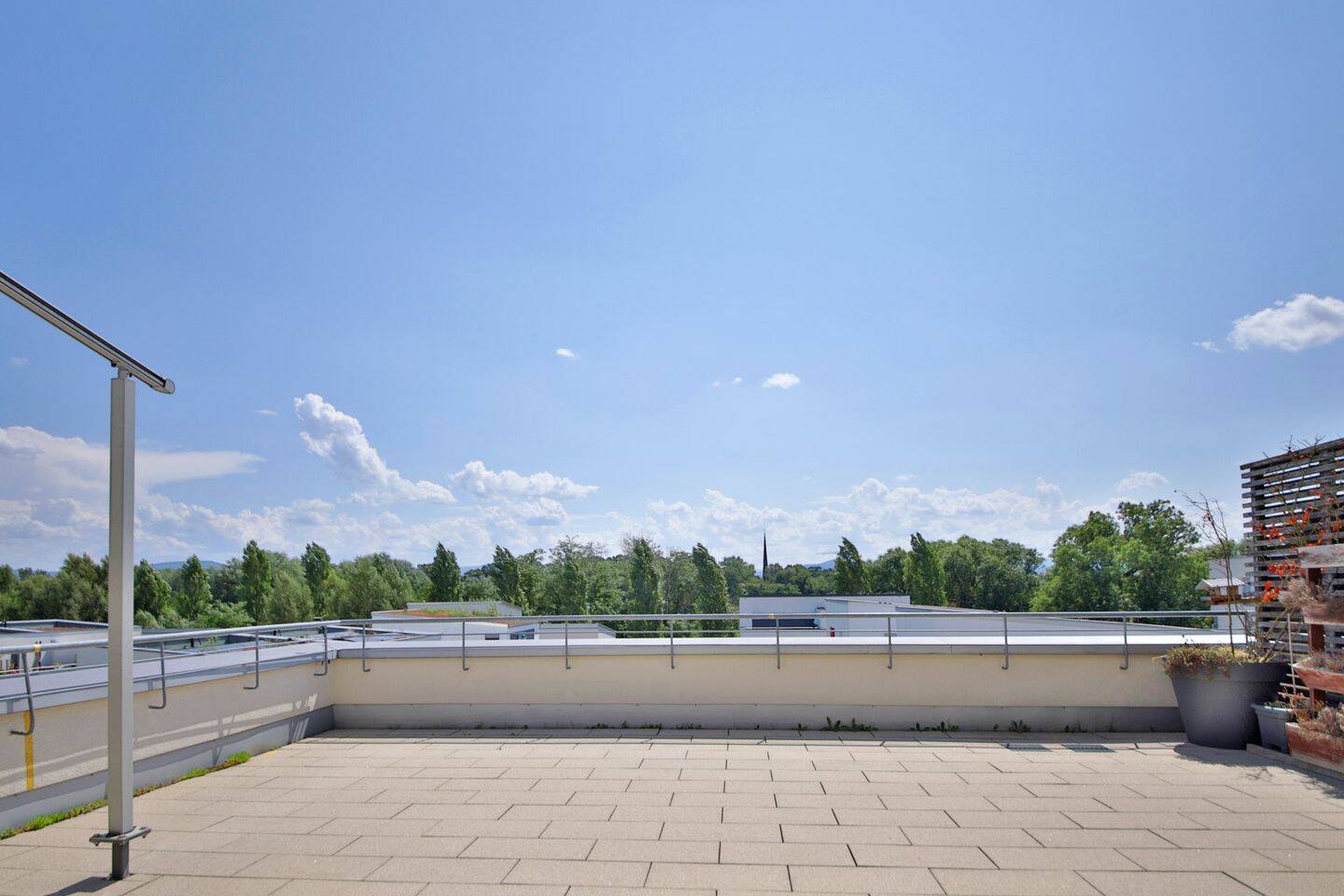 Hochwertige Skydeck-Wohnung mit Dachterrasse und Schwarzwaldblick, 76437 Rastatt