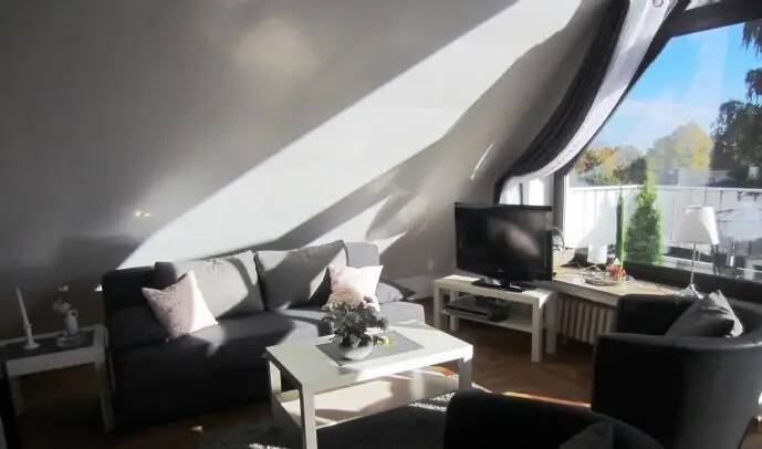 *D-KAISERSWERTH* TOP MÖBLIERTES STUDIO* BALKON*, 40489 Düsseldorf (Angermund Kaiserswerth Kalkum Lohausen Wittlaer)