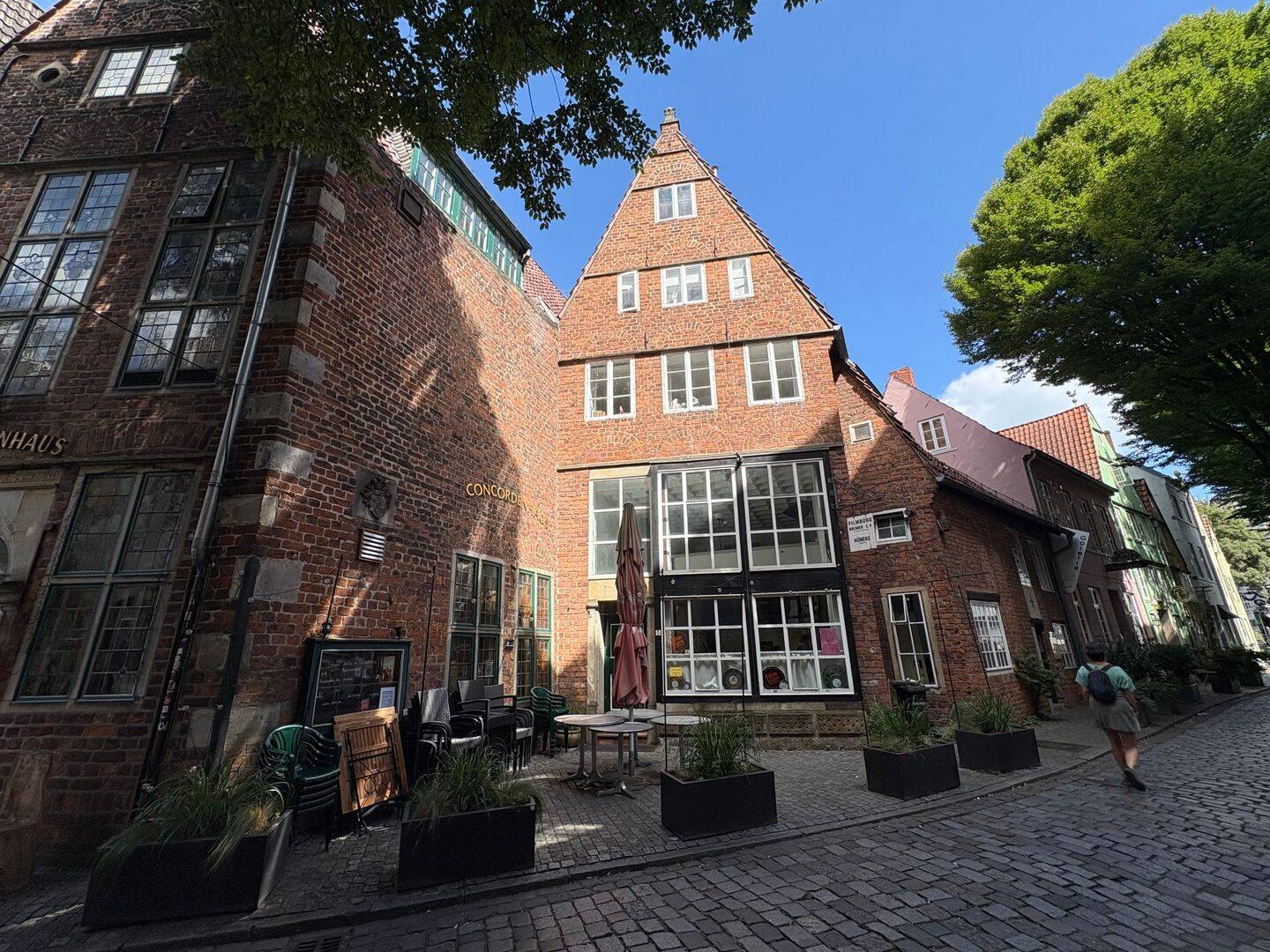 Bremen – über den Dächern des Schnoor – Loft-Maisonette | All-inclusive-Miete
