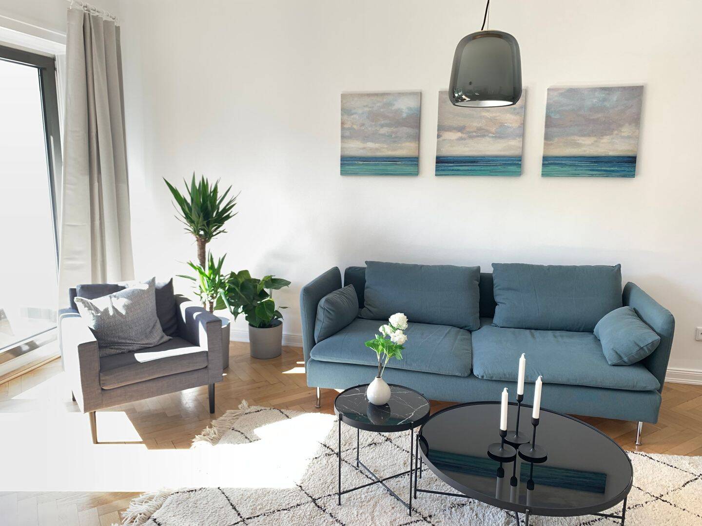 Harvestehude – Stilvoll möblierte helle 2,5 Zimmer Wohnung mit zwei Balkonen in der Parkallee, 20144 Hamburg (Eimsbüttel Harvestehude Hoheluft-Ost Rotherbaum)