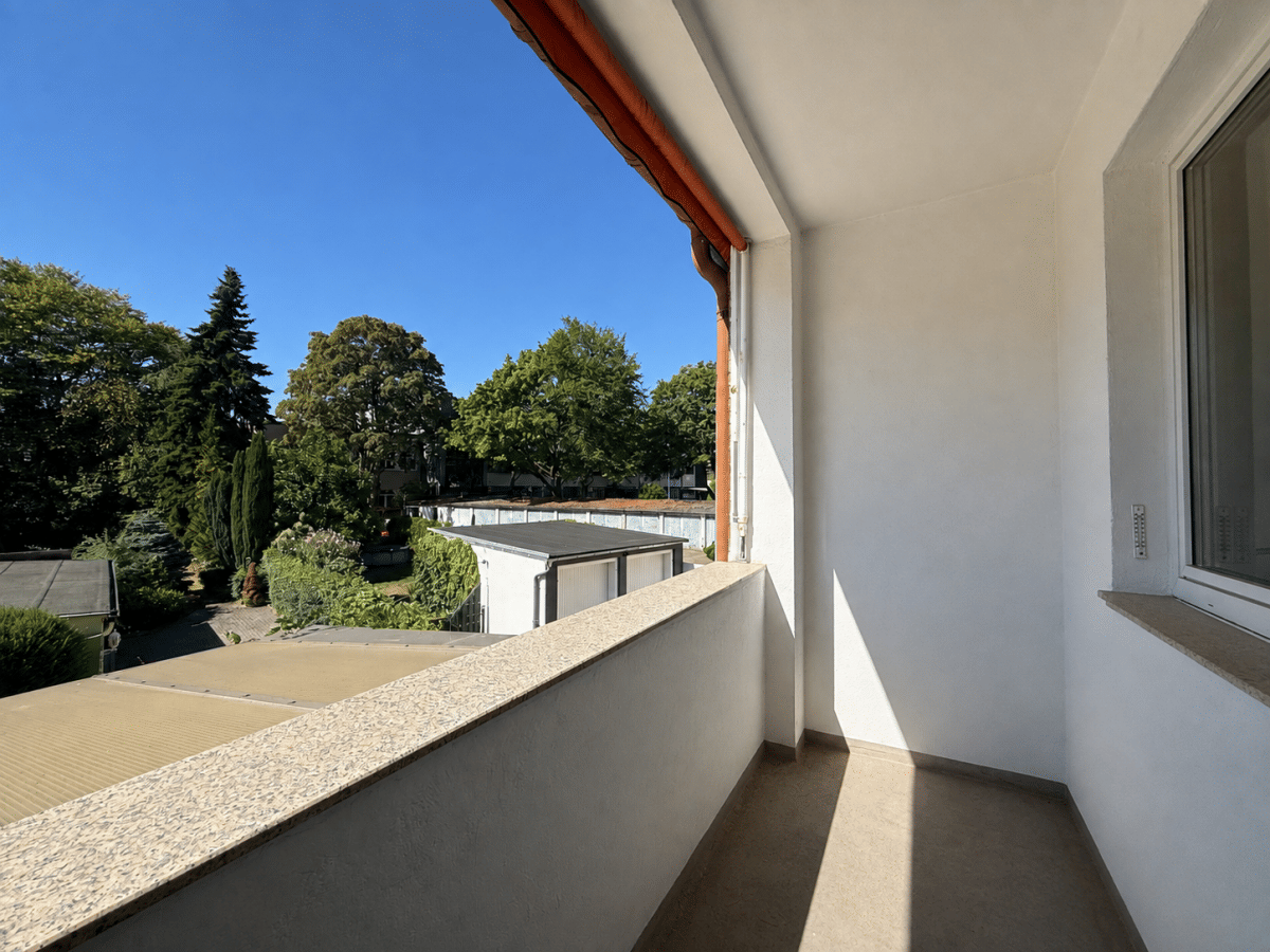 Ruhiges Wohnen mit Einbauküche und Balkon ins Grüne, 46047 Oberhausen