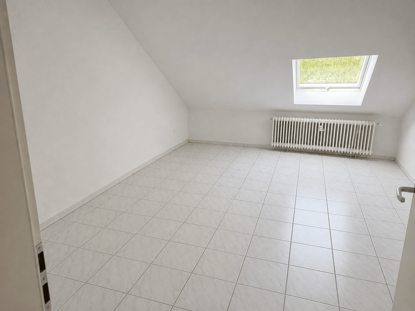 Gemütliche 3-Zimmer-Dachgeschosswohnung in Rahm, 44369 Dortmund