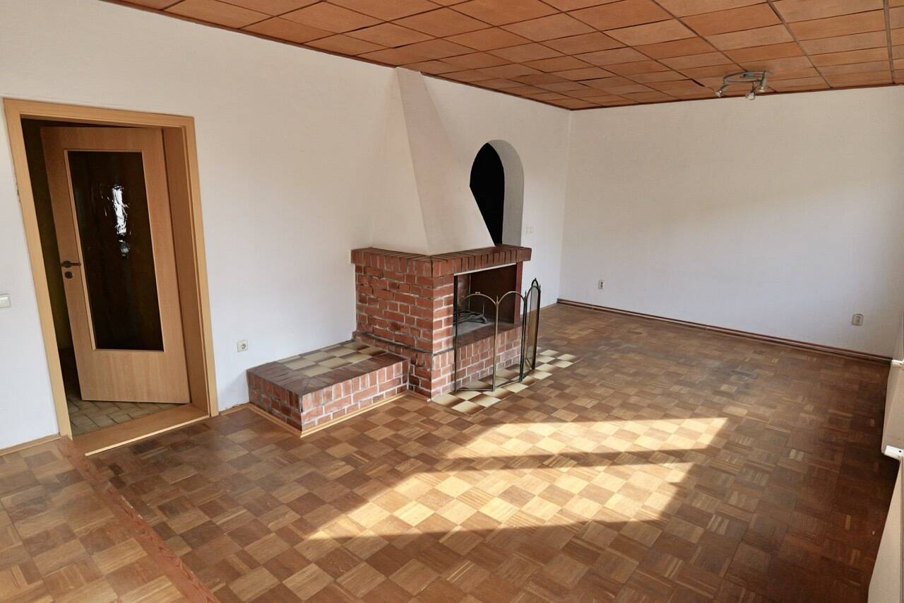 Charmantes Reihenhaus mit Kamin, Garage und Terrasse, 6785 Oranienbaum-Wörlitz