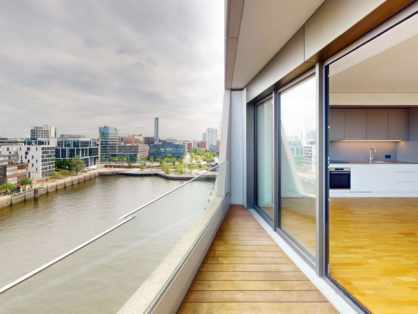 Großzügige und lichtdurchflutete 3-Zimmer-Wohnung an der Elbspitze, 20457 Hamburg (Mitte)