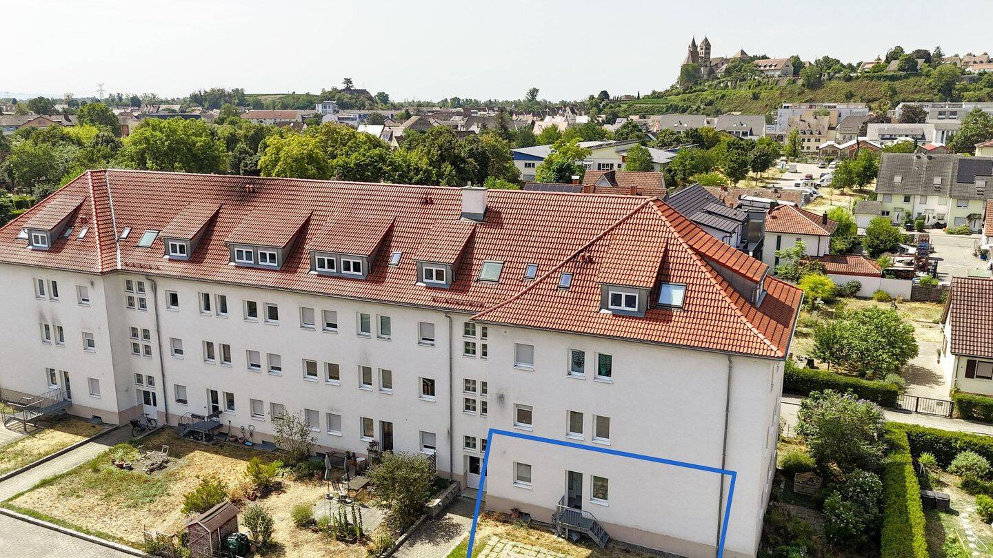 Stilvoll wohnen in historischem Kasernenensemble mit eigenem Garten – 4 Zimmer Wohnung in Breisach, 79206 Breisach am Rhein