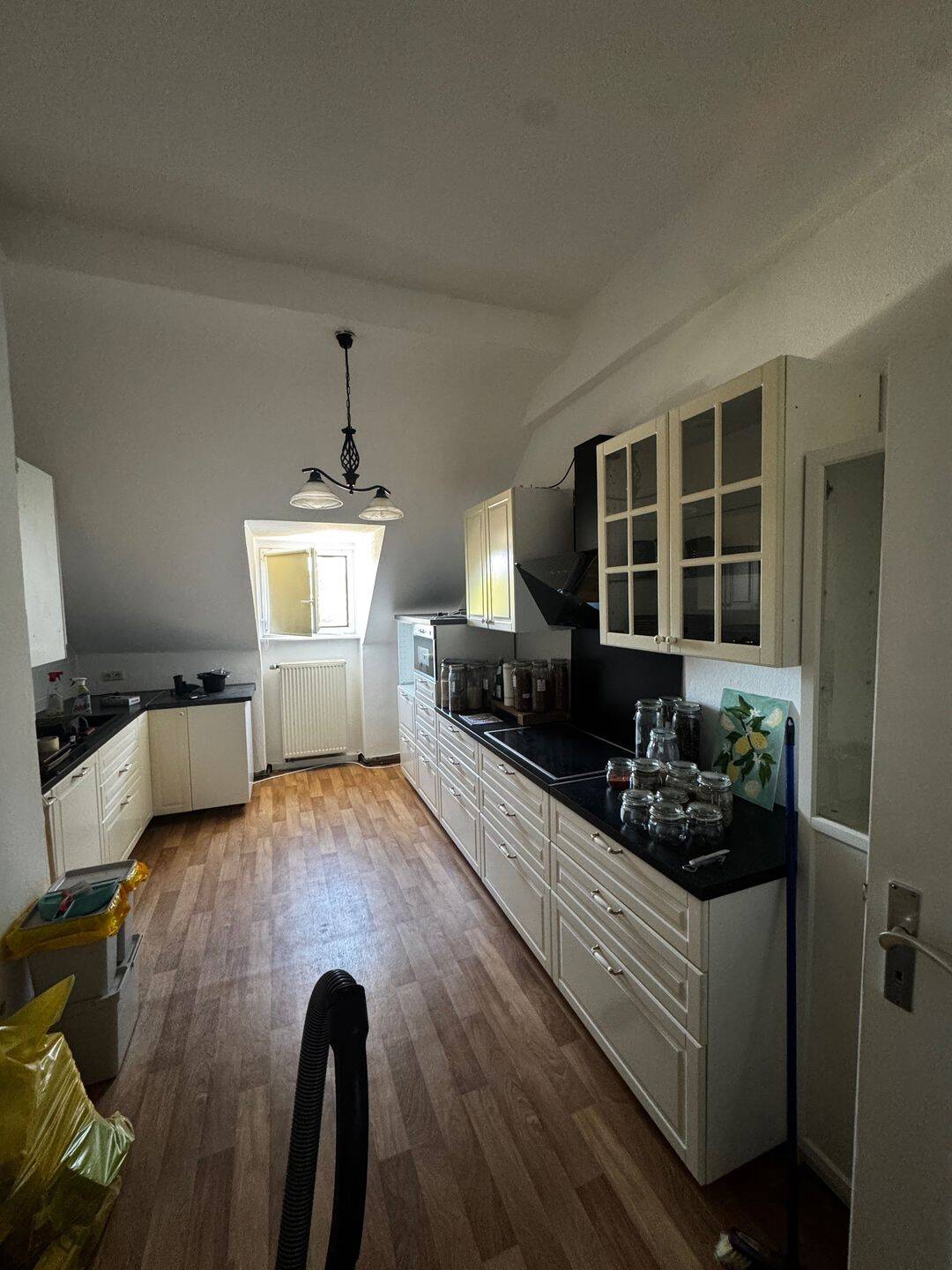 🏠 Nachmieter gesucht ab 01.09. – frisch renovierte 2-Zimmer-Wohnung | 83 m²