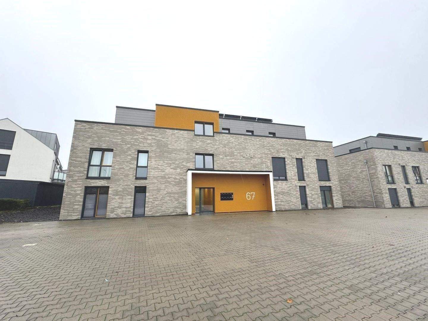 Exklusive, neuwertige 3 Zimmer Wohnung mit großem Balkon und EBK in Ibbenbüren zu vermieten, 49477 Ibbenbüren