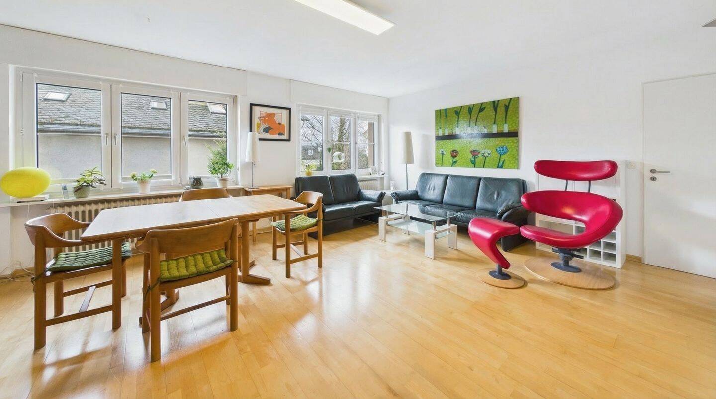 135 m² Wohnfläche | 639 m² Grundstück | Freistehendes Haus mit Einliegerwohnung in Wiesbaden, 65187 Wiesbaden (Biebrich Wiesbaden)