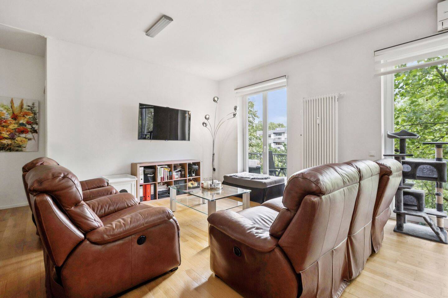 Exklusives Wohnen nahe dem Tiergarten – 4-Zimmer-Wohnung mit zwei Balkonen, 10785 Berlin (Mitte Kreuzberg Schöneberg Tiergarten)