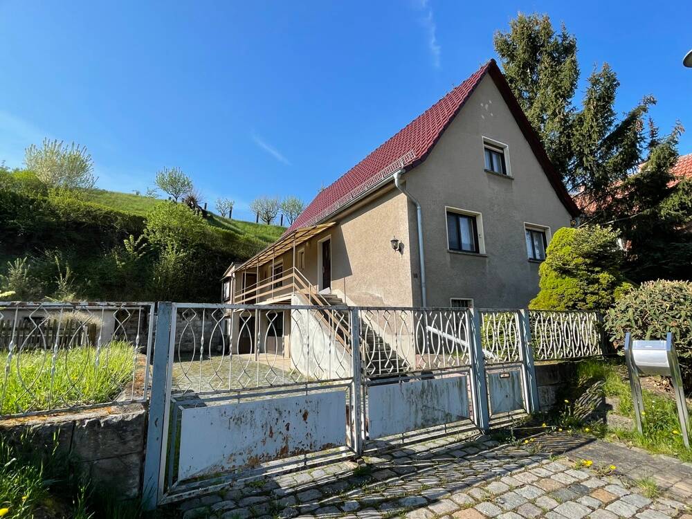 Einfamilienhaus im Erfurter Umland zum sofortigen Einzug mit Hof/ Garten in ruhiger Lage, 99610 Sömmerda