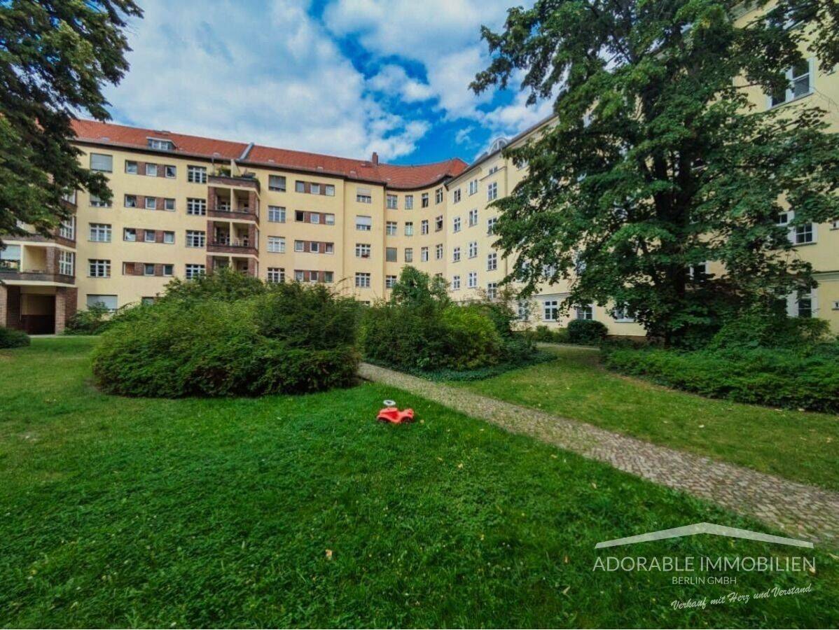 Geräumige Familienwohnung mit 5 Zimmern in exzellenter Lage von Charlottenburg, 10589 Berlin (Charlottenburg-Wilmersdorf Charlottenburg Kolonie Gerickes Hof)