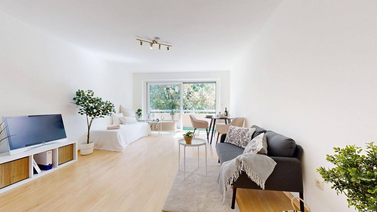 Helle 1-Zimmer-Wohnung mit Balkon und Tiefgaragenstellplatz in Ottobrunn, 85521 Ottobrunn
