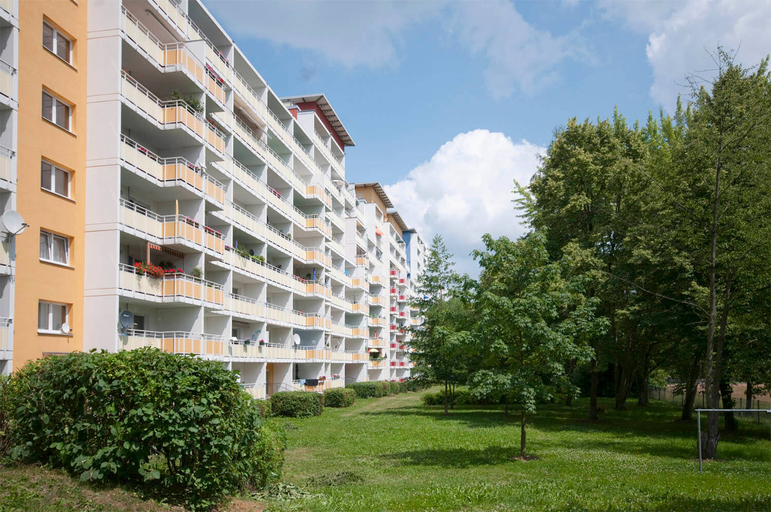 Hübsche 3-Zimmer-Wohnung mit ebenerdigem Aufzug zu erreichen, 9122 Chemnitz (Hutholz Markersdorf Morgenleite Stelzendorf)