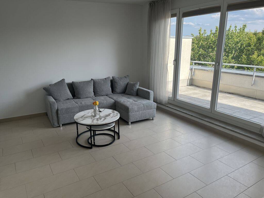 Messestadt Riem: Vollmöblierte 2-Zi-Whg. mit großer Süd-Terrasse und TG in ruhiger Lage., 81829 München (Berg am Laim Trudering-Riem)