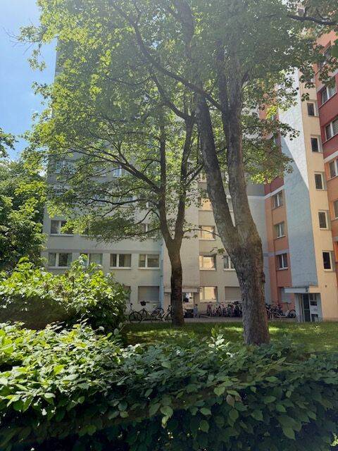 Charmante 3-Zi-WHG mit Balkon, 81735 München (Berg am Laim Ramersdorf-Perlach Trudering-Riem)